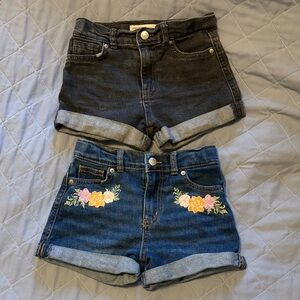 Levi Strauss Vintage High Rise Mom Shorts 2 PAIRS